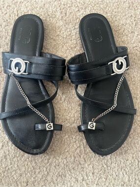 Black Leather Chain Toe-Ring Slide Sandals - G Logo